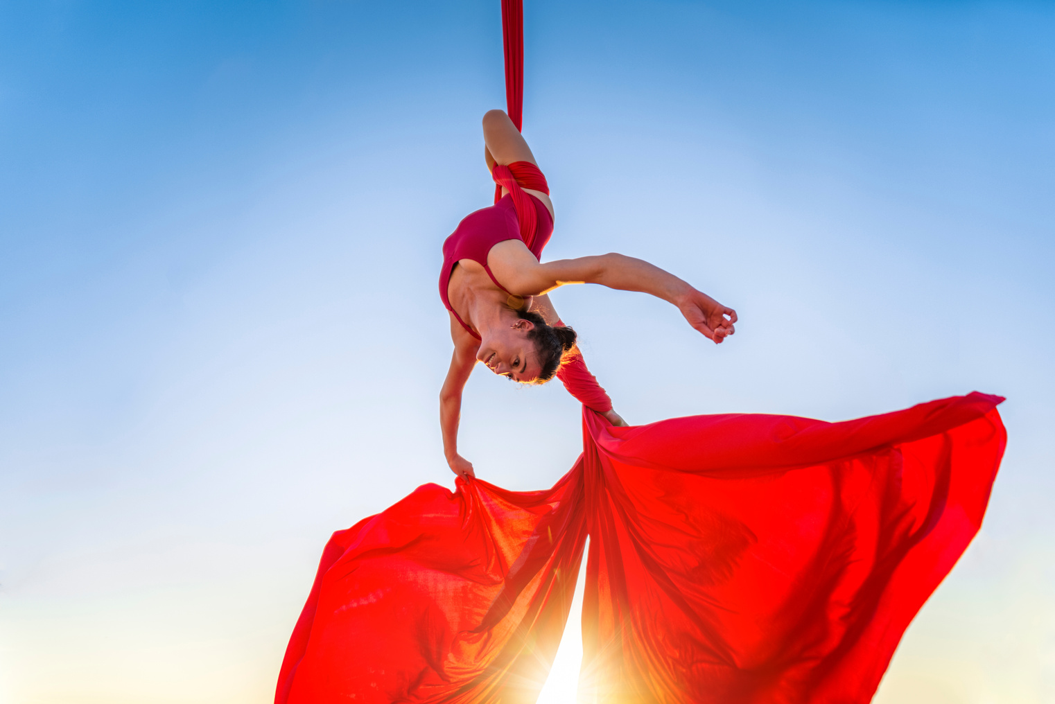 Aerial Silk Dance 